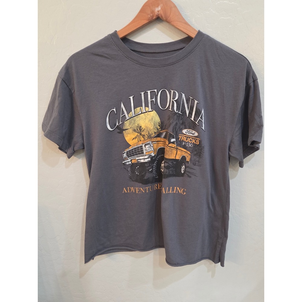 Ford Trucks F-150 California Adventure Graphic Tee Charcoal Gray Medium Womans